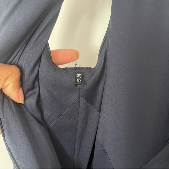 Tadashi Snoji  Lace V-Neck Gown With Pintuck Jersey Piping Navy - Picture 9 of 10